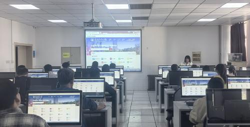 我校举办实验室综合管理系统使用培训会